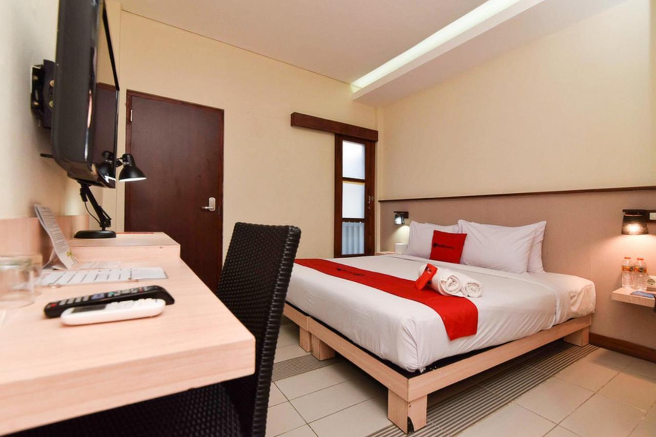 Reddoorz Near Legian Street Hotel Exterior foto